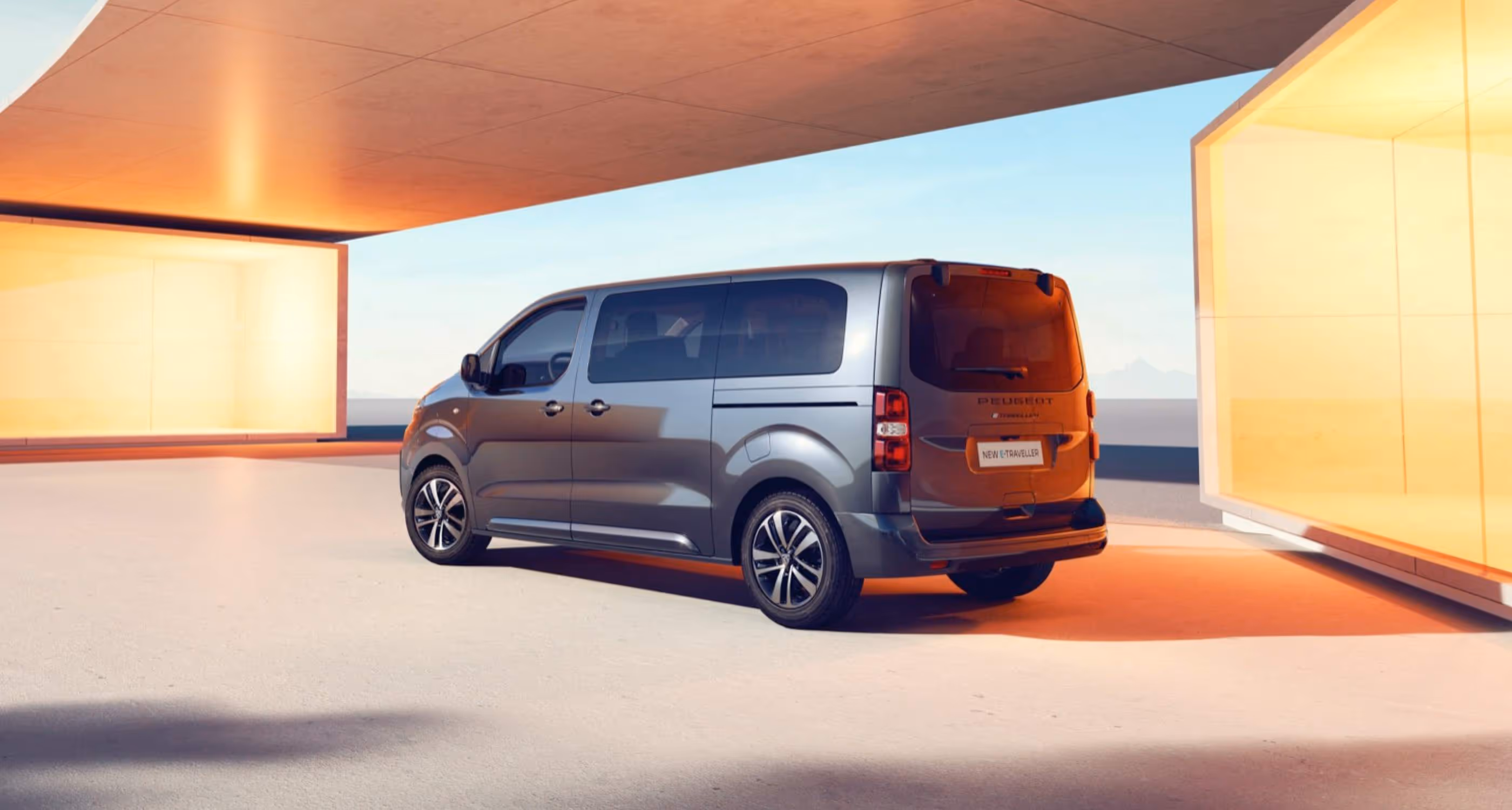 Peugeot E-Traveller  Business 8 seter – privatleasing hos Bildeal