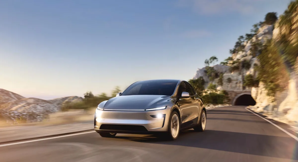 Tesla Model Y Premium Long Range AWD 7 seter – miniatyrbilde 6