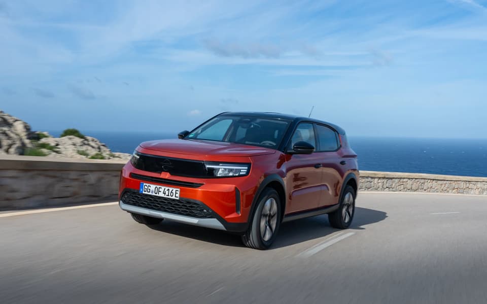 Opel Frontera GS Auto 5-dørs BEV 54kWh – privatleasing hos Bildeal
