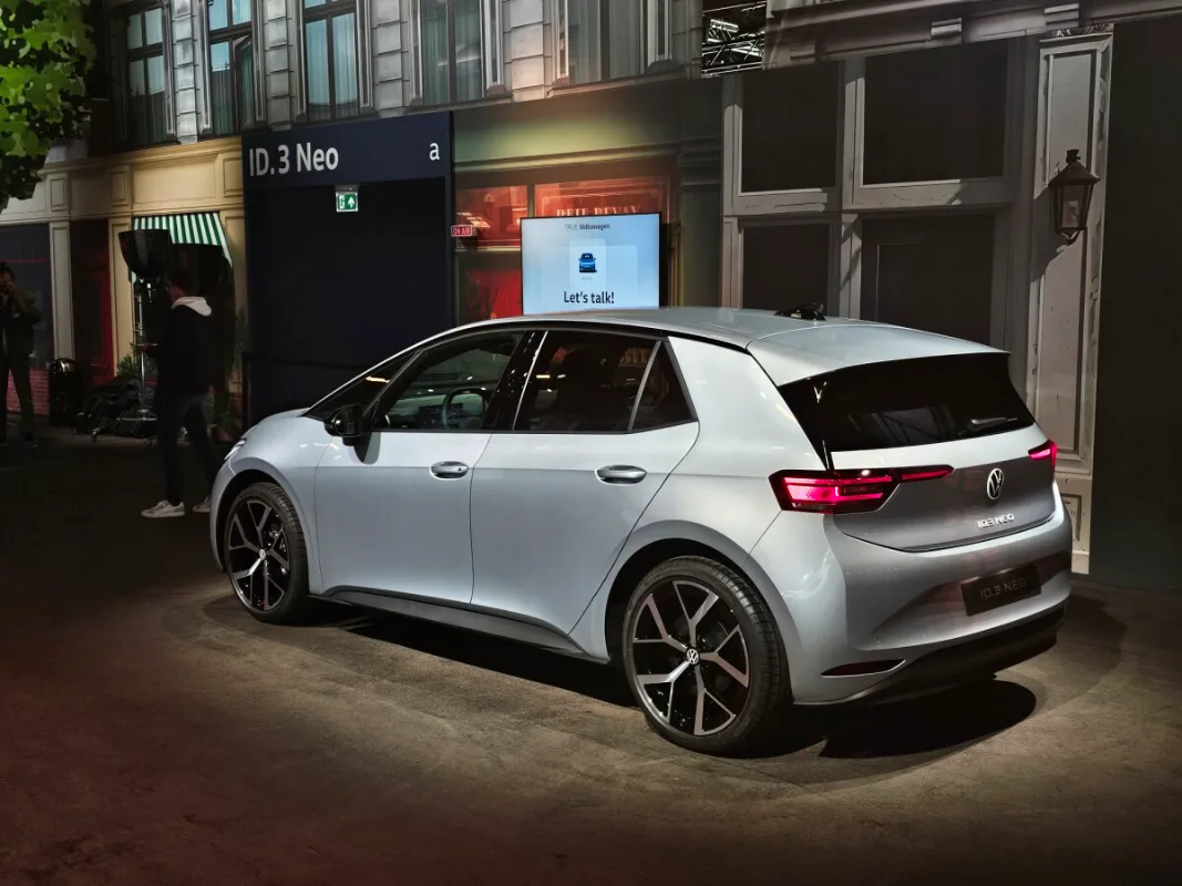 Volkswagen ID.3 Neo Life 50 kWh 170 HK – miniatyrbilde 2
