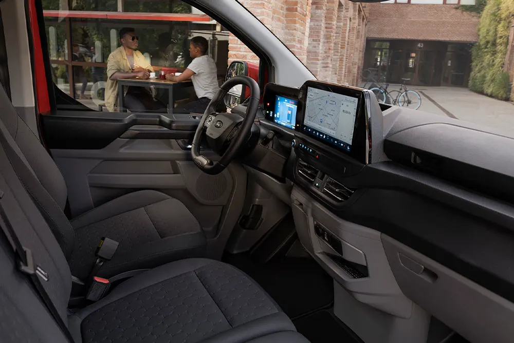 Ford E-Transit Custom 320 L1 Trend AWD 136 hk – miniatyrbilde 5