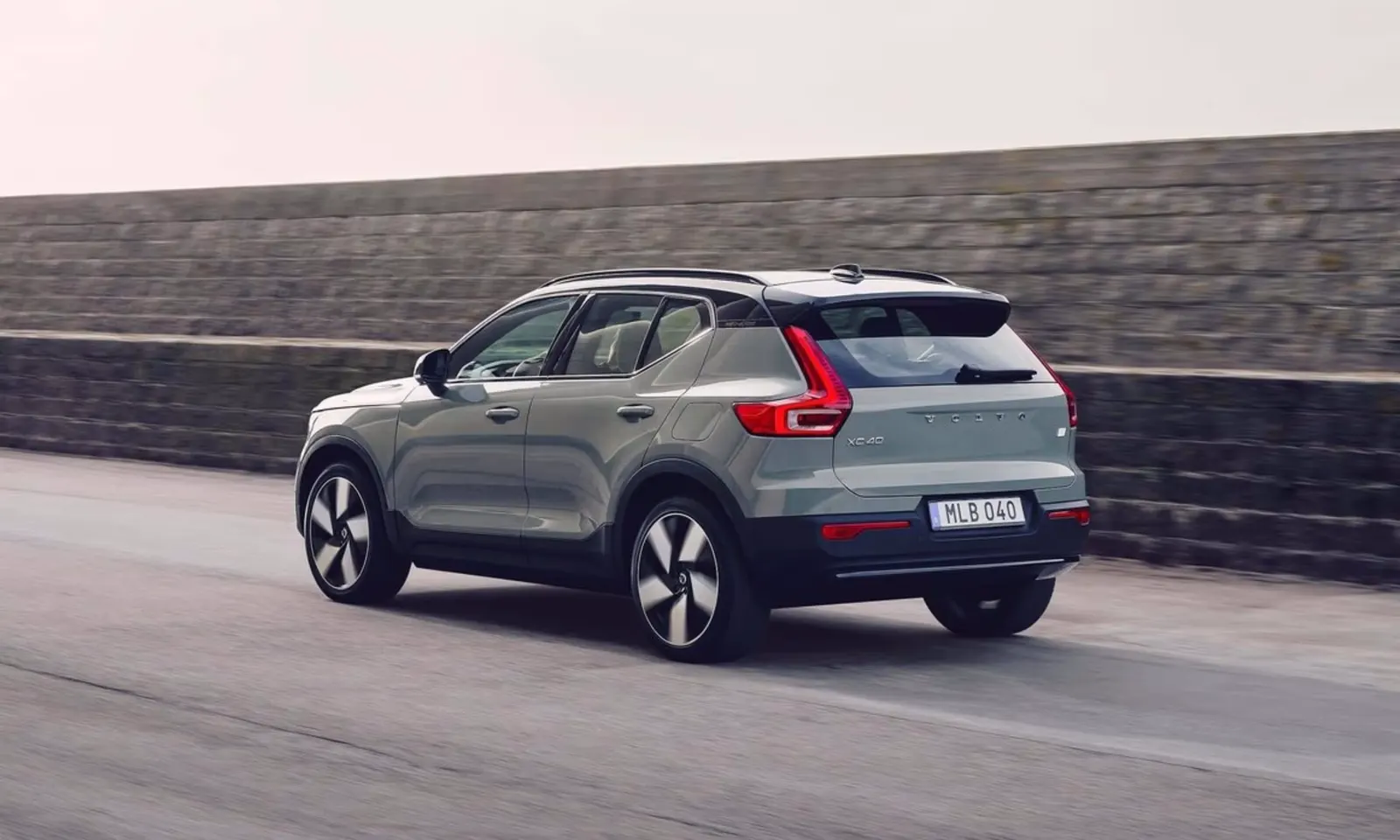 Volvo EX40 Twin Performance Ultra AWD – miniatyrbilde 2
