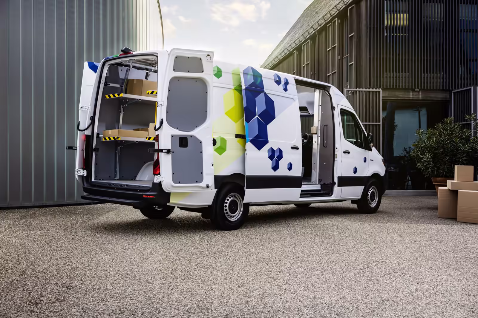 Mercedes eSprinter varebil 420 PRO L3 113 kWh 4,25 tonn – miniatyrbilde 4